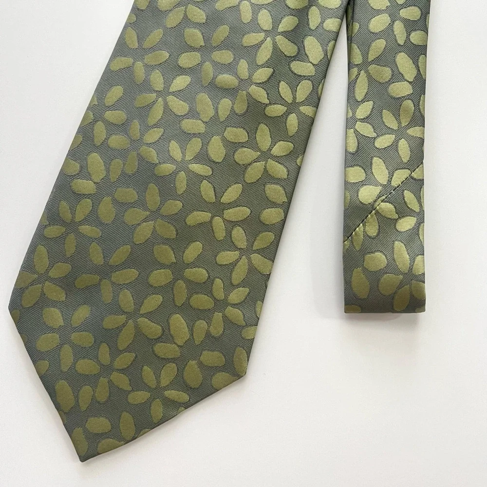 Banana Republic 100% Silk Made in Italy Necktie
